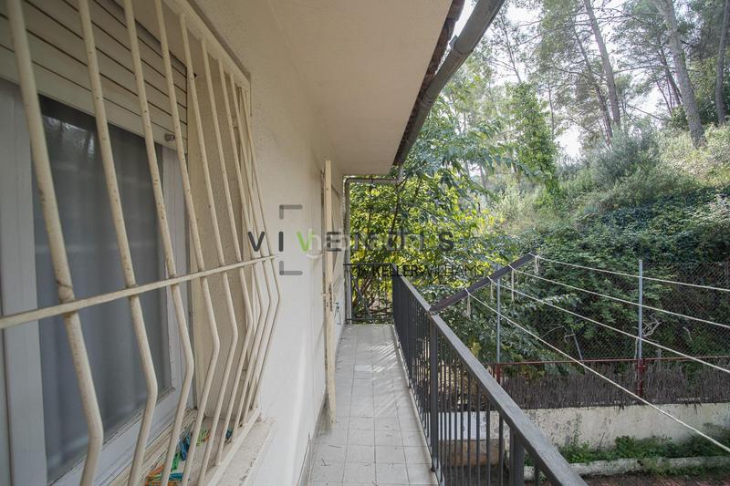 Foto 81cd9ade-5f2d-41ae-aa19-b77728242799. Casa adossada amb aparcament a Sant Andreu de la Barca