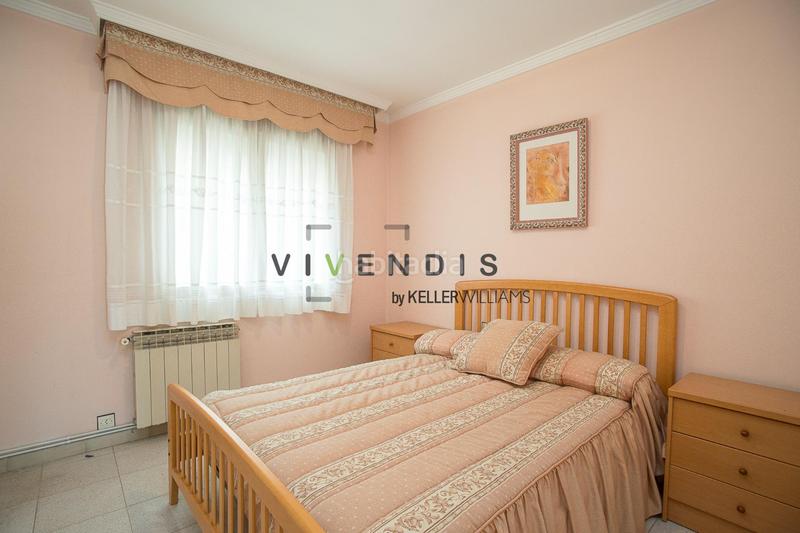 Foto 9e28b5b4-75df-42b1-bb26-6df2014e959c. Casa adossada amb aparcament a Sant Andreu de la Barca