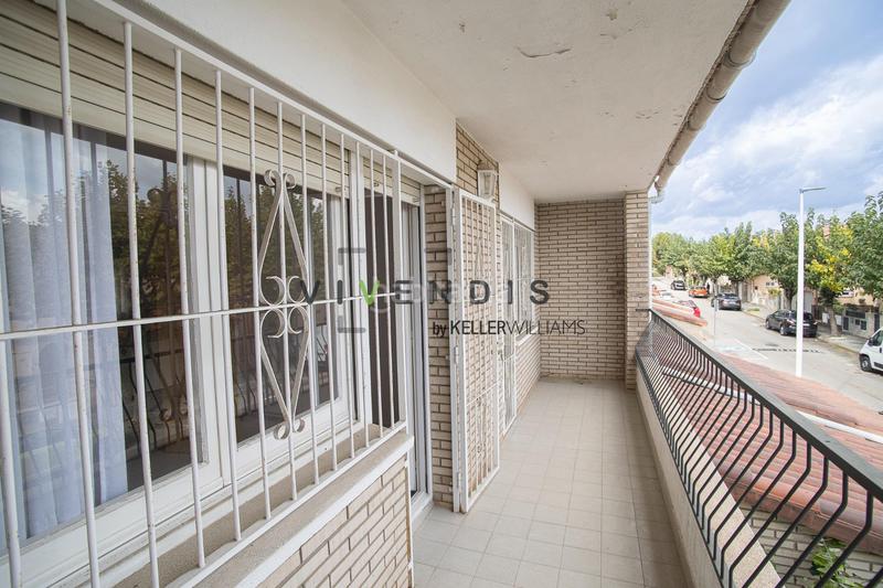 Foto cd0adc79-a94f-4ab7-b2f4-6e345bc48de5. Casa adossada amb aparcament a Sant Andreu de la Barca