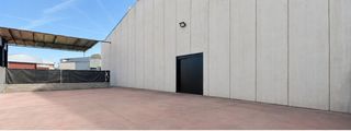 Capannone industriale in Sant Andreu de la Barca. Nave industrial con patio privado y oficinas  excelente acceso l