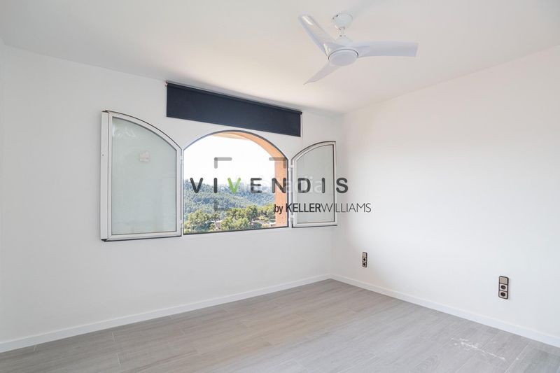 Foto 3e56f3d0-1ee7-4e3e-a7d0-c286a03d4755. Casa amb aparcament a Corbera de Llobregat