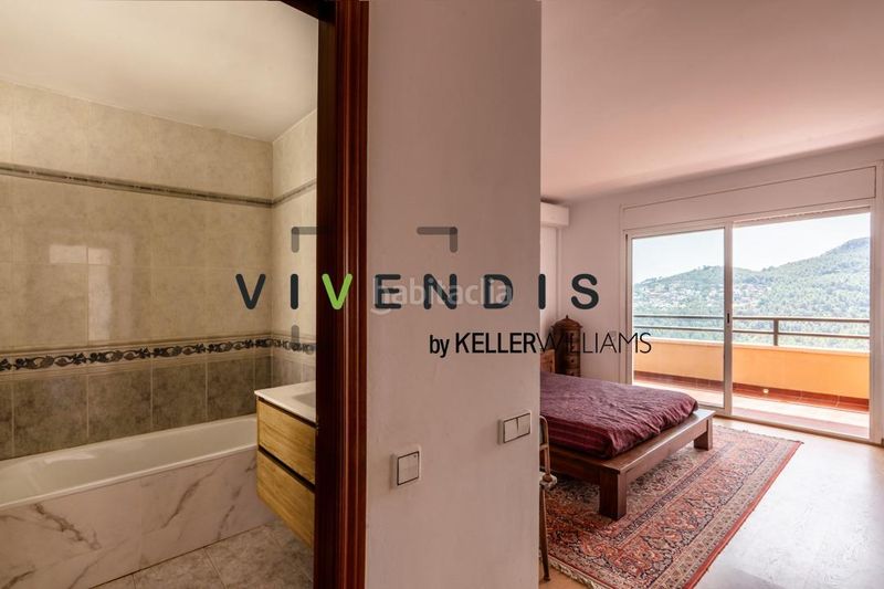 Foto 22f1f10a-413b-4dd0-8128-f5d950bab12a. Casa amb aparcament piscina a Corbera de Llobregat