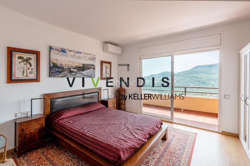 Foto 3276a772-3962-4817-96dd-8538ac69368a. Casa amb aparcament piscina a Corbera de Llobregat
