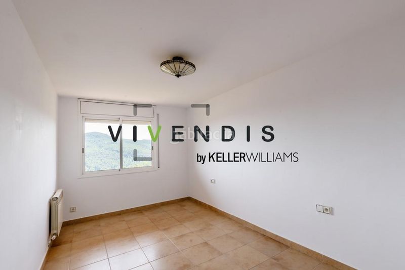 Foto 3e7104b6-c67b-46ee-aa52-3b6c65b4c944. Casa amb aparcament piscina a Corbera de Llobregat