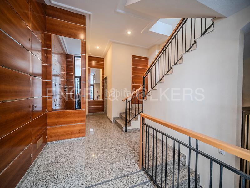 Foto 1b71f517-fe1b-48ac-9dd2-740d4851e8df. Pis a Barrio del Centro Alicante