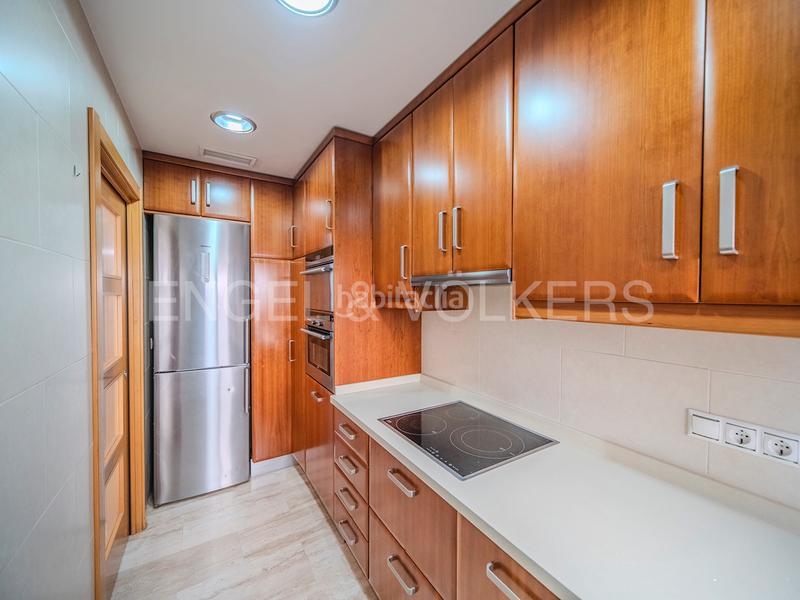 Foto 9a7071a2-f1a8-47ca-a02f-fc58ebd7db79. Pis a Barrio del Centro Alicante