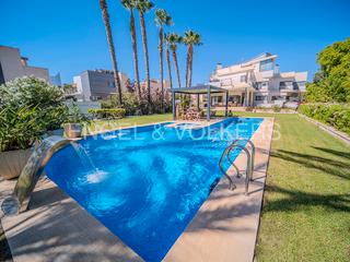 Maison  Calle enric valor. Espectacular villa de lujo en el golf