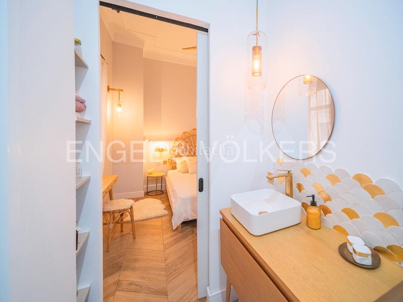 Foto 6f27298c-80cb-4775-bf80-6f6558283d2c. Appartamento con riscaldamento in Casco Antiguo - Sta. Cruz - Ayuntamiento Alicante