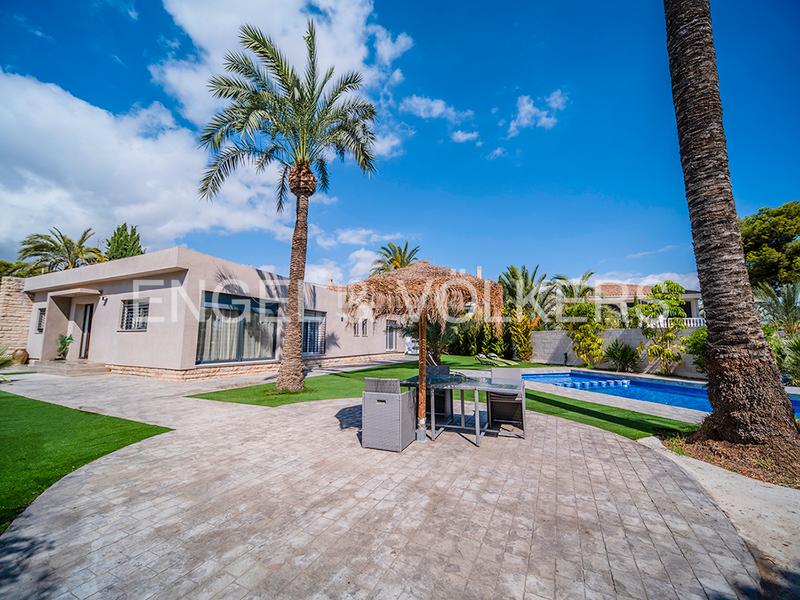 Foto 0844ff6c-d722-4e80-af19-6e95d234c6ee. Xalet amb piscina a Bellavista-Capiscol-Frank Espinós San Juan de Alicante