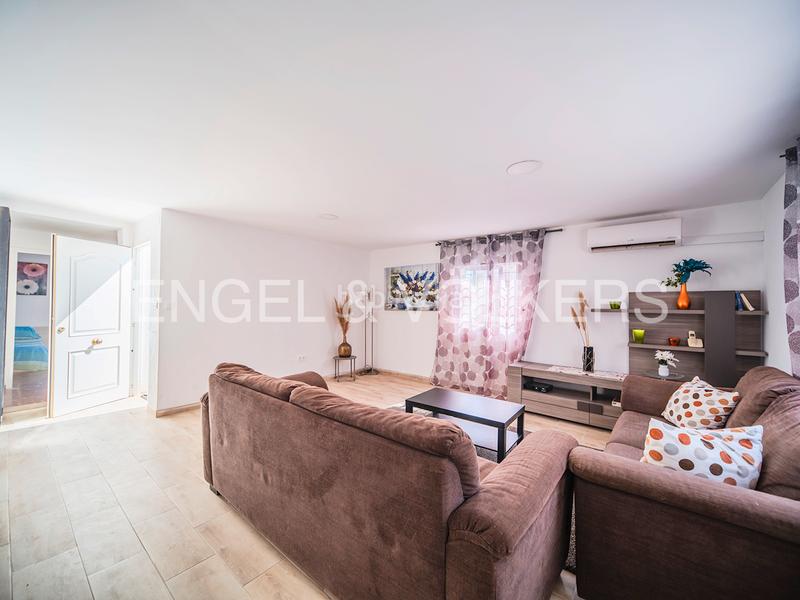 Foto ba7009f4-7399-4149-99a1-3d7fd7fde870. Xalet amb piscina a Bellavista-Capiscol-Frank Espinós San Juan de Alicante