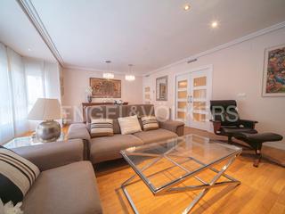 Appartement à Carrer navas 47. Magnífica vivienda en el corazón de alicante