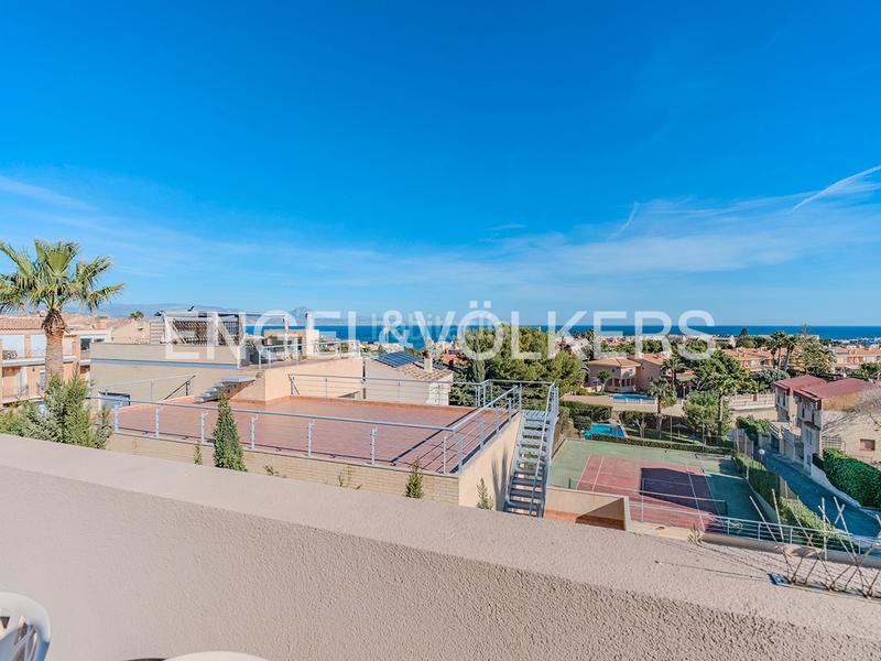 Foto 17adeca4-2f08-4587-bc27-56451b40cad3. Chalet avec chauffage parking piscine dans Cabo de las Huertas Alicante