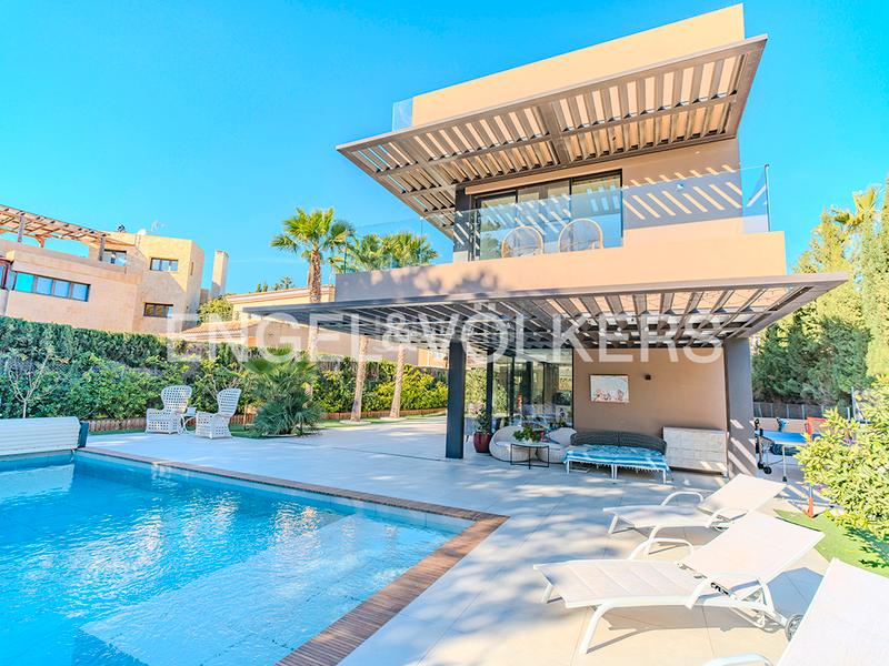 Foto 7ad4659e-0d25-41b5-8a97-d01ec267d0f0. Chalet avec chauffage parking piscine dans Cabo de las Huertas Alicante