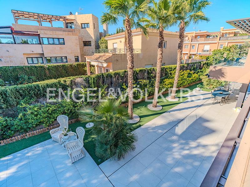 Foto c7f8563f-5ebf-47fe-9617-a24128efdb5e. Chalet avec chauffage parking piscine dans Cabo de las Huertas Alicante