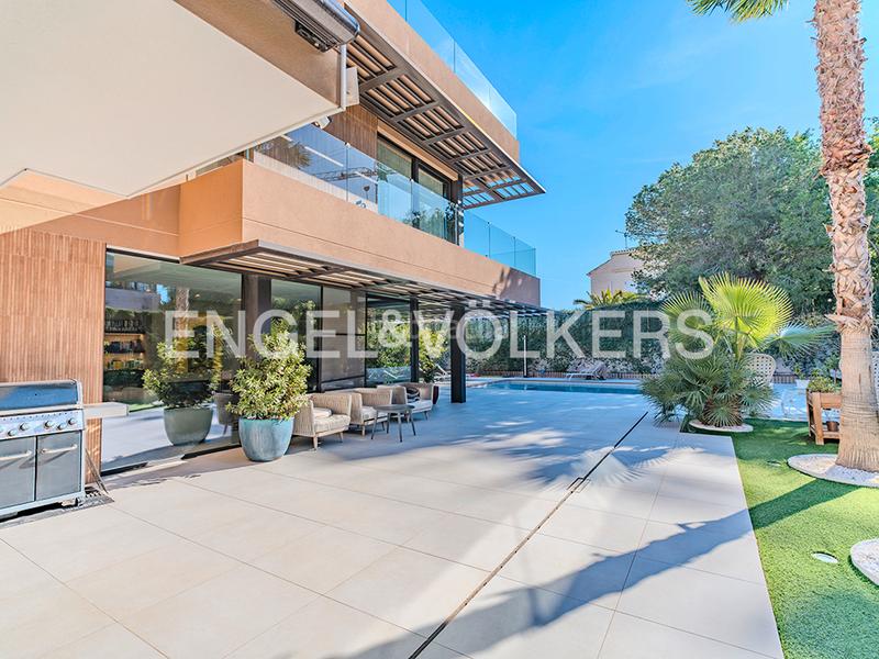 Foto dff05cc4-a6f9-44ef-a986-c30d7a2bfd5a. Chalet avec chauffage parking piscine dans Cabo de las Huertas Alicante