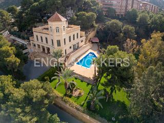 Chalet à Vistahermosa. Villa señorial en inmejorable ubicación