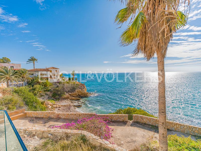 Foto 26c9fe1a-eaca-4f73-a7b5-2578640befa4. Chalet con riscaldamento parcheggio piscina in Pueblo Español-Coveta Fumá Campello (el)