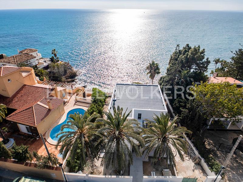 Foto 4dd48321-0a26-440f-a88d-3c5d73737945. Chalet con riscaldamento parcheggio piscina in Pueblo Español-Coveta Fumá Campello (el)