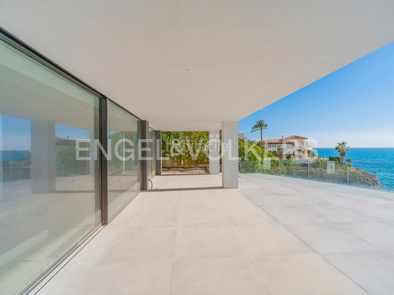 Foto 6fd0f339-89c2-4264-b38d-bbbfb206b68c. Chalet con riscaldamento parcheggio piscina in Pueblo Español-Coveta Fumá Campello (el)