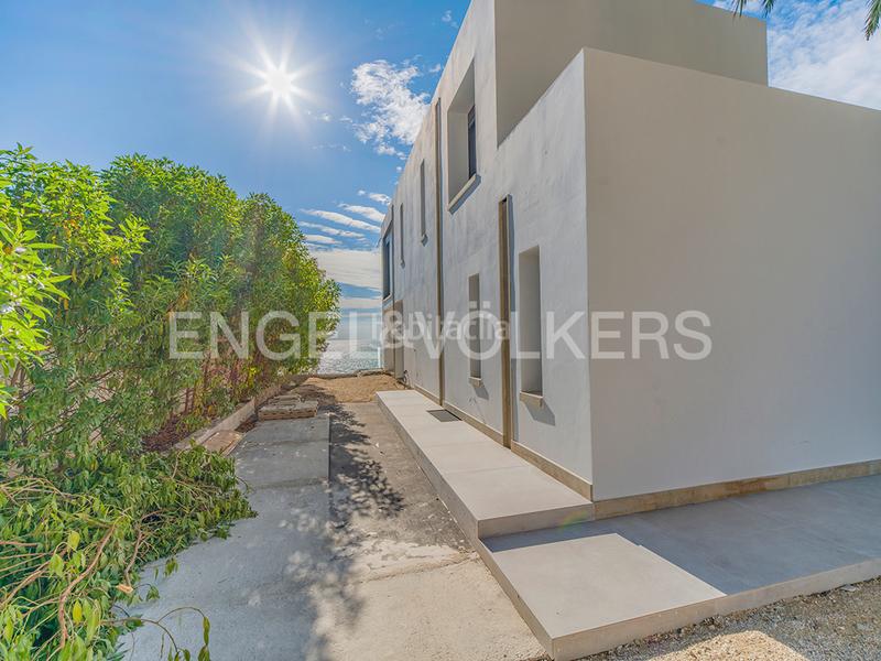 Foto 7f48314f-0180-4083-ad9d-5e2bf7a8025b. Chalet con riscaldamento parcheggio piscina in Pueblo Español-Coveta Fumá Campello (el)