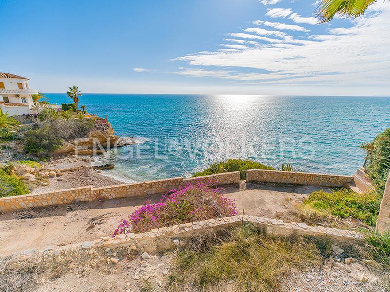 Foto 91dae2e8-8b08-468d-8c73-8ef012ff8cf9. Chalet con riscaldamento parcheggio piscina in Pueblo Español-Coveta Fumá Campello (el)