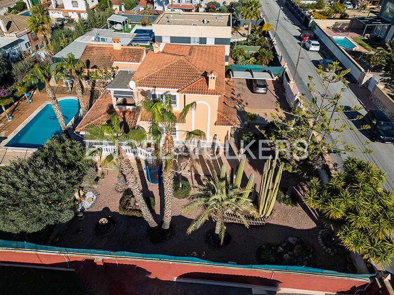 Foto 1f5c22e6-f64e-4c9f-8717-1c25cca5a757. Chalet mit heizung parking pool in Los Girasoles Sant Vicent del Raspeig