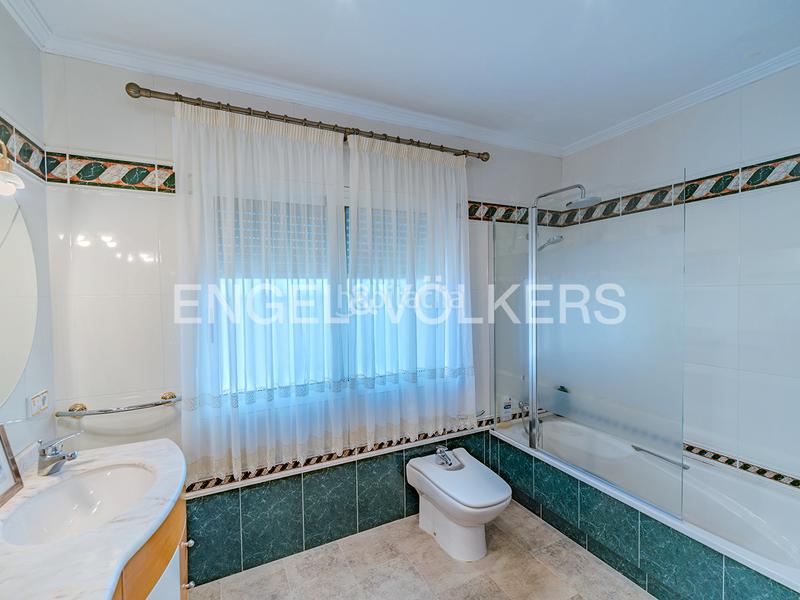 Foto 9d44b262-a410-4bc4-870b-60ace3ad9b59. Chalet mit heizung parking pool in Los Girasoles Sant Vicent del Raspeig