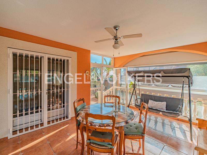 Foto ff936e80-c727-4260-8e0f-1b059f94cd54. Chalet mit heizung parking pool in Los Girasoles Sant Vicent del Raspeig