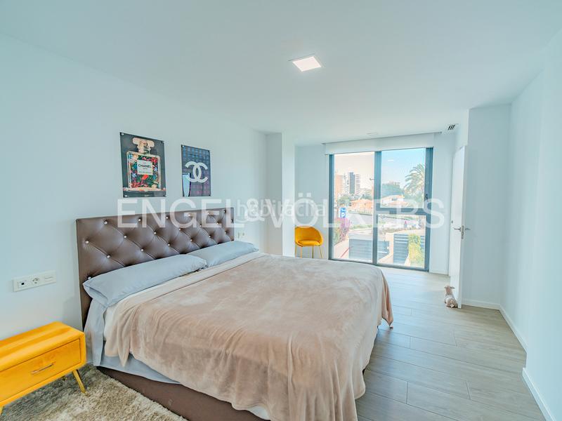 Foto 43617e4e-0db8-4147-91c3-b38f3d5858d9. Chalet in avenida de villajoyosa 119 in Albufereta Alicante