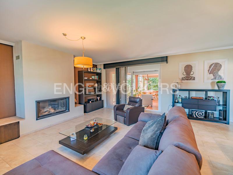 Foto b9e2bd1e-90ce-4cc2-8aba-7c568658a806. Xalet amb calefacció aparcament piscina a Almajada-Ravel Mutxamel