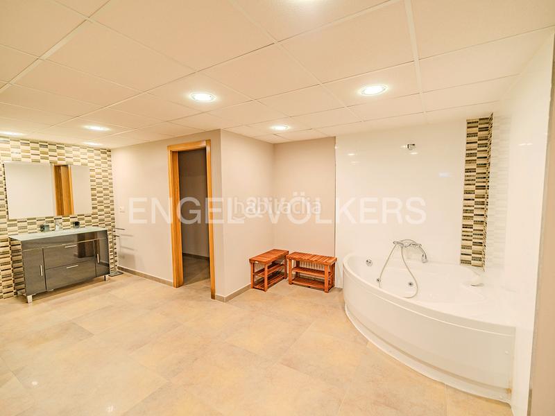 Foto ccd81354-5266-42e0-a55c-55086bcd674e. Xalet amb calefacció aparcament piscina a Almajada-Ravel Mutxamel