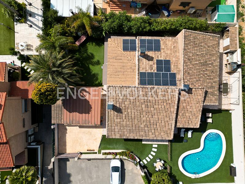 Foto effc9840-70c6-4de5-8809-2b935d875df8. Xalet amb calefacció aparcament piscina a Almajada-Ravel Mutxamel