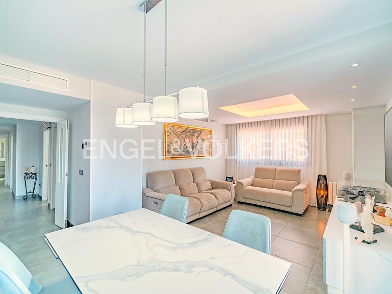 Foto 274fd6a5-ae5f-463a-ba34-55d069795013. Pis a calle alcalde pepe carratalá 7 a Campello Pueblo Campello (el)