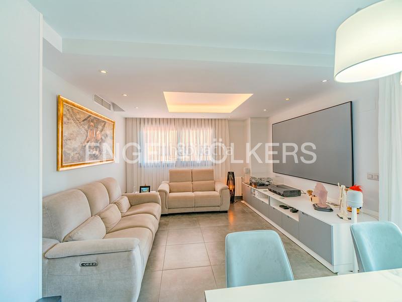 Foto 88356b26-2627-4c81-9291-c157e71c060c. Pis a calle alcalde pepe carratalá 7 a Campello Pueblo Campello (el)