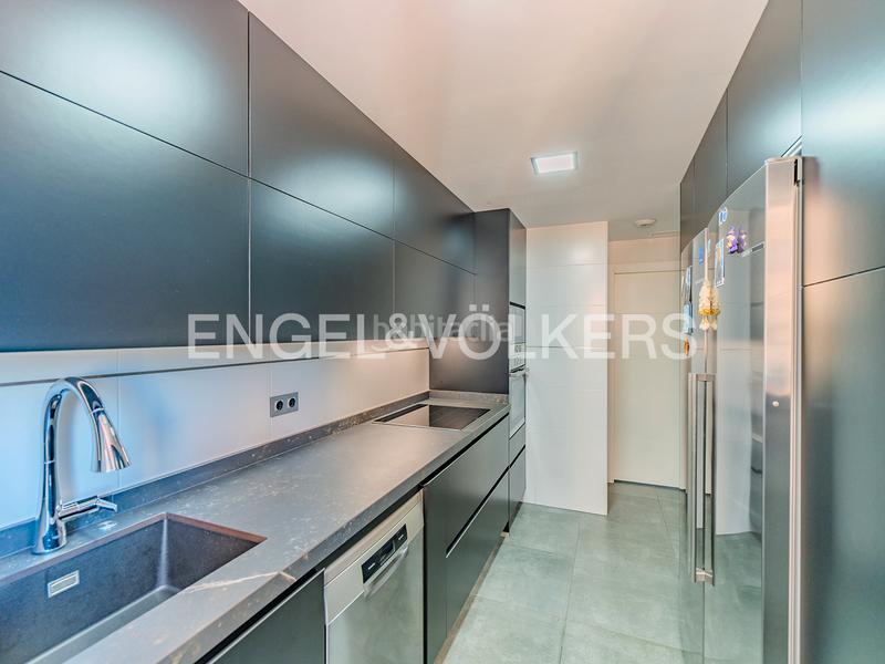 Foto e017ea07-0bc7-4770-b545-1fe67264205b. Pis a calle alcalde pepe carratalá 7 a Campello Pueblo Campello (el)