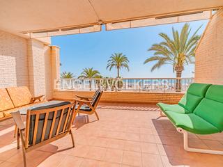 Location Appartement à Avenida de niza 27. Un hogar con panorámicas al mediterráneo