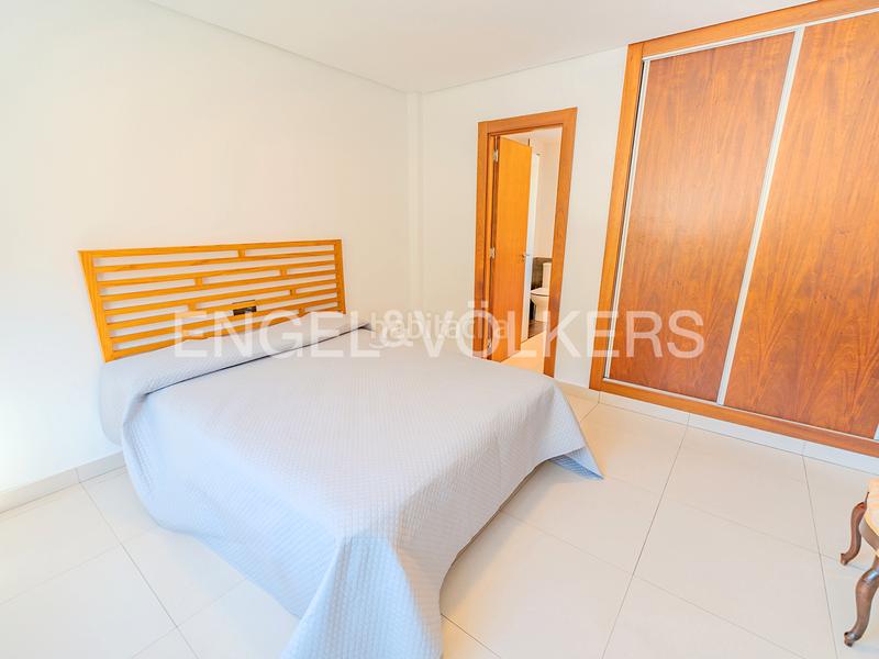 Foto 5afe20ef-5a9e-4971-ad3a-87cb8407ba35. Chalet dans calle publicista víctor viñés 24 dans Vistahermosa Alicante