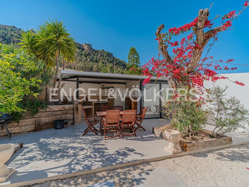 Foto 5d019537-c921-4eb8-bf79-8ca0fab63c06. Chalet dans calle publicista víctor viñés 24 dans Vistahermosa Alicante