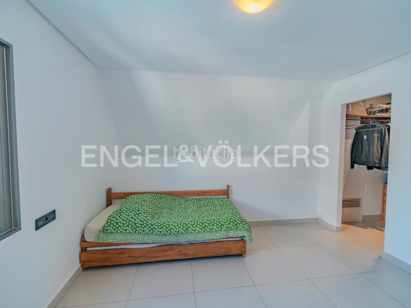 Foto 5dbefa96-4a74-4317-abf9-ee6482f88539. Chalet dans calle publicista víctor viñés 24 dans Vistahermosa Alicante