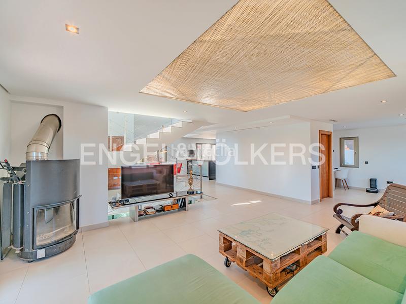 Foto 77717d64-965d-49fa-9e9f-5182225d4dbc. Chalet dans calle publicista víctor viñés 24 dans Vistahermosa Alicante