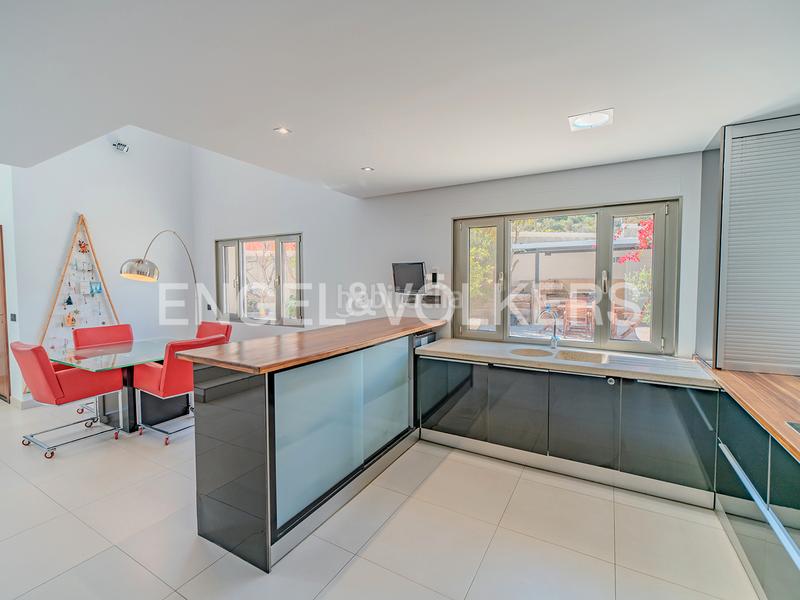 Foto 92e07e06-6225-4f20-8a5c-5b86c29ba61b. Chalet dans calle publicista víctor viñés 24 dans Vistahermosa Alicante