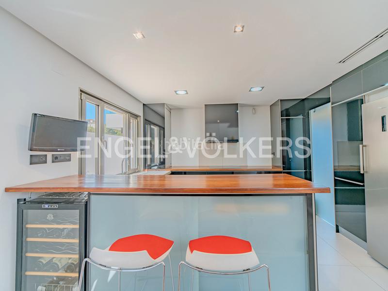 Foto adfb254e-471d-4e93-912d-780212599430. Chalet dans calle publicista víctor viñés 24 dans Vistahermosa Alicante