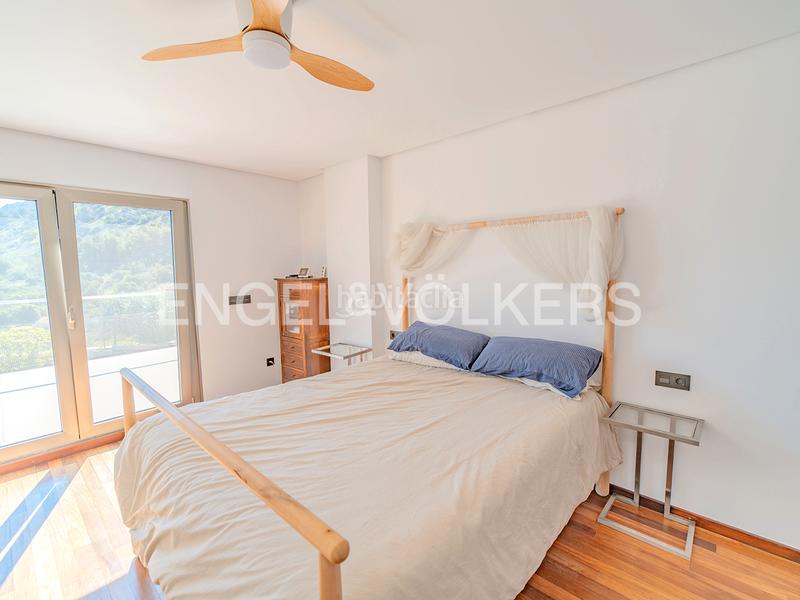 Foto bf508ab7-c0ac-4c2c-8582-b00e0c444c98. Chalet dans calle publicista víctor viñés 24 dans Vistahermosa Alicante