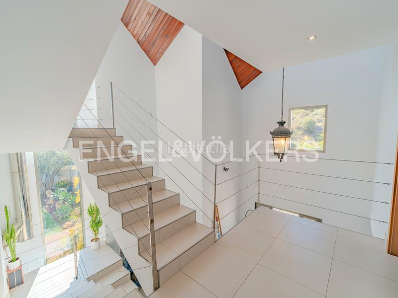 Foto d4d63627-19af-443b-bff6-24a55077bf7c. Chalet dans calle publicista víctor viñés 24 dans Vistahermosa Alicante