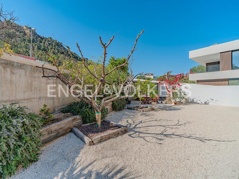 Foto f0906d71-6d4e-4d64-9b4f-d1023352b9e6. Chalet dans calle publicista víctor viñés 24 dans Vistahermosa Alicante