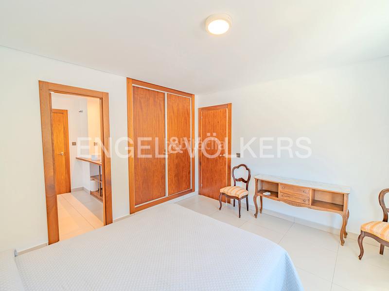 Foto f7c814e0-e7ca-425e-a7f2-38536633928e. Chalet dans calle publicista víctor viñés 24 dans Vistahermosa Alicante