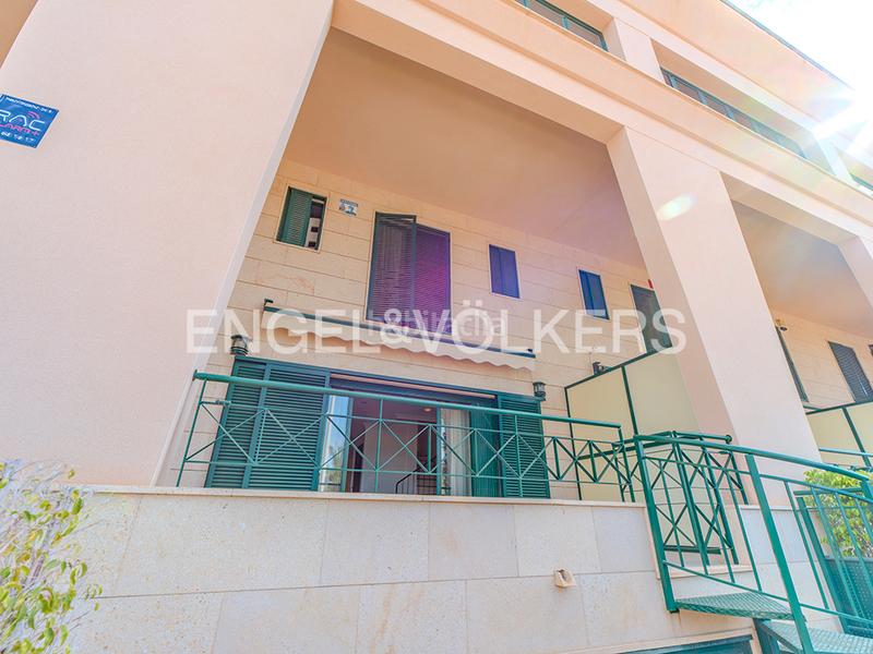 Foto 014a8944-d95d-40ee-a13c-2645f07bd7c1. Casa adossada a calle los ingenieros 1 a Calas Santiago Bernabeu Santa Pola