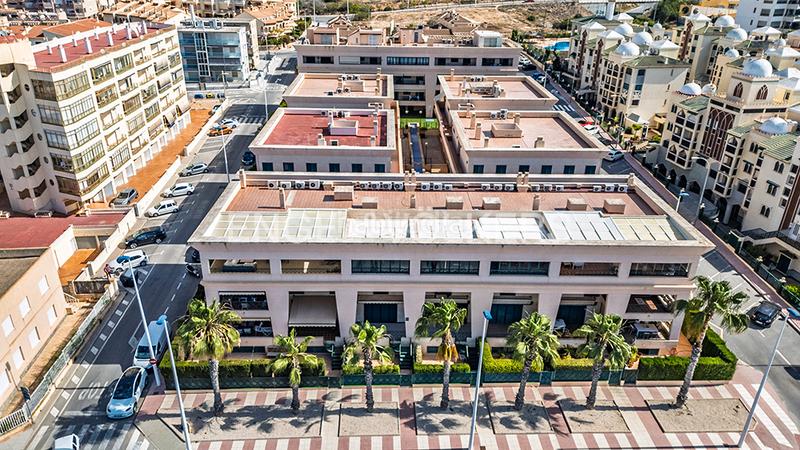 Foto 4844ab97-dacc-45de-b174-7ba23d7eea01. Casa adossada a calle los ingenieros 1 a Calas Santiago Bernabeu Santa Pola