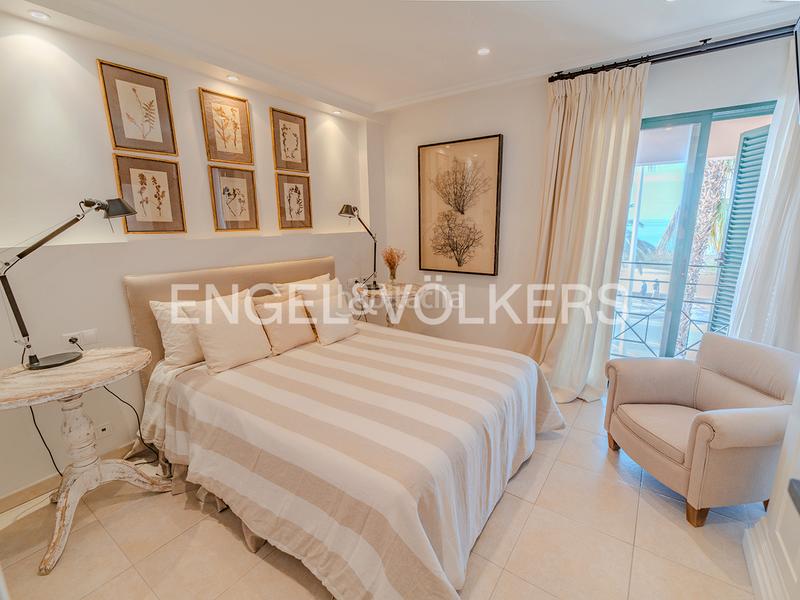 Foto 5861c915-84e1-40b8-8494-7be2a7a31d8e. Casa adossada a calle los ingenieros 1 a Calas Santiago Bernabeu Santa Pola