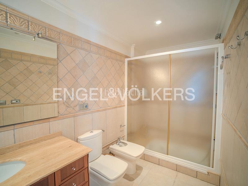 Foto 6ab23013-8adb-4be6-9580-0f243a7087d2. Casa adossada a calle los ingenieros 1 a Calas Santiago Bernabeu Santa Pola